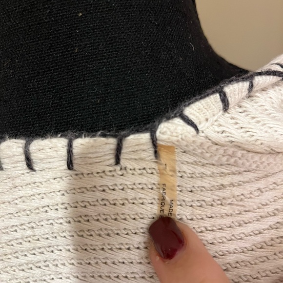 Margaret O’Leary Oversized Blanket Stitch Poncho, size 1 (small) - Picture 5 of 7